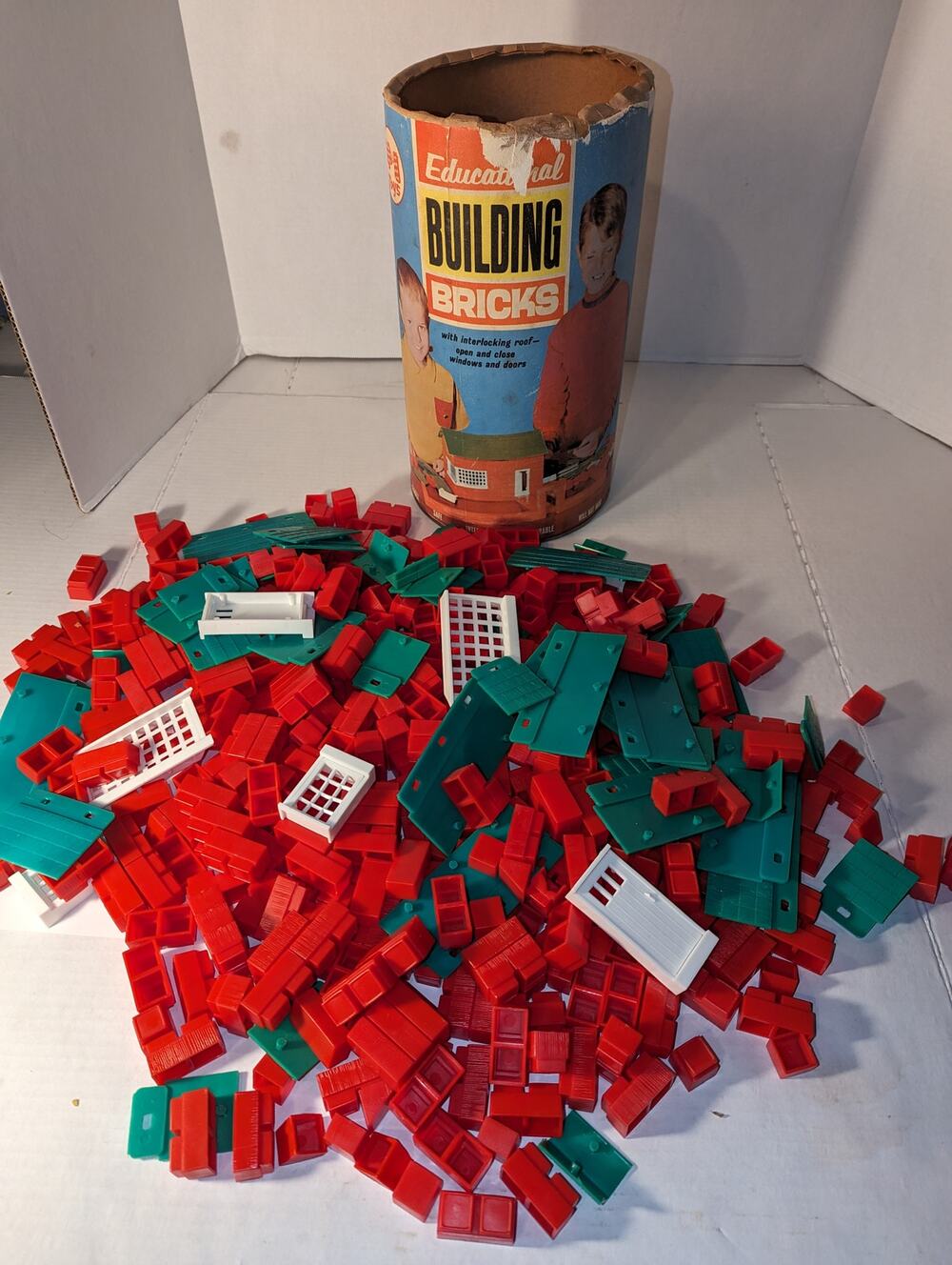 Vintage 1970's M-I Toys Educational Building Bricks # 952 400+ Pcs Blocks